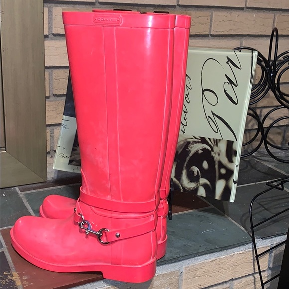 Coach Rain Boots Pink Lori Size 9 Silver Hardware - Picture 6 of 14